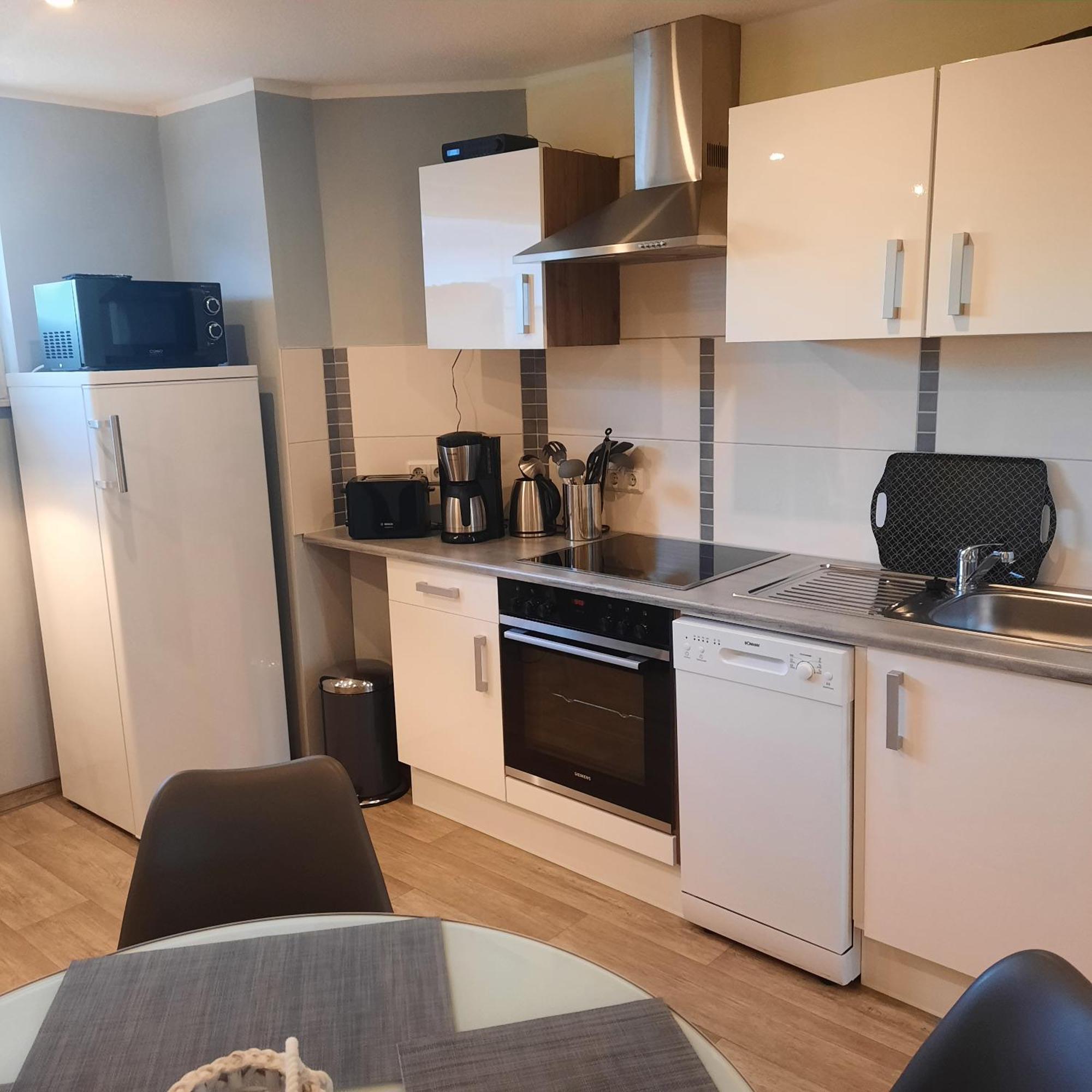 Theunis Ferienwohnung Karlshagen Esterno foto